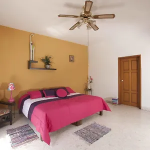 *** Bed & Breakfast Hostal Galerie Mexico